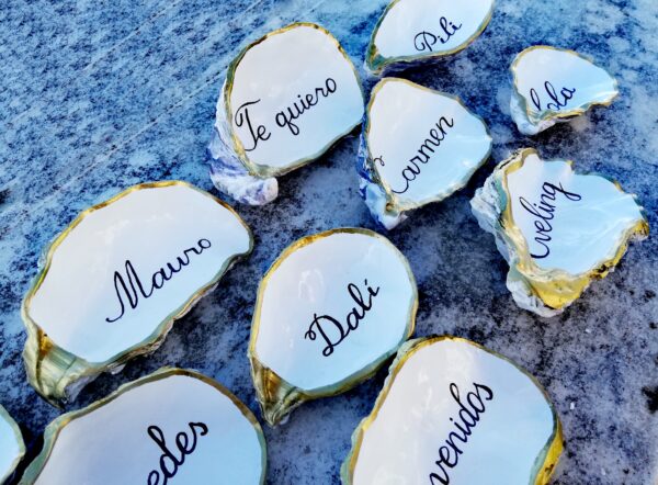 Personalized Oyster Shell Place Cards from Spain 20 pcs, Oyster Shell with Calligraphy and Gold Metallic Edge for Wedding, Restaurant, Event - Image 7